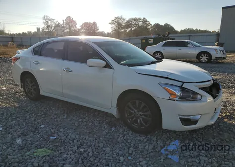 2015 Nissan Altima 2.5 z USA, uszkodzony, nr VIN 1N4AL3AP3FC576283